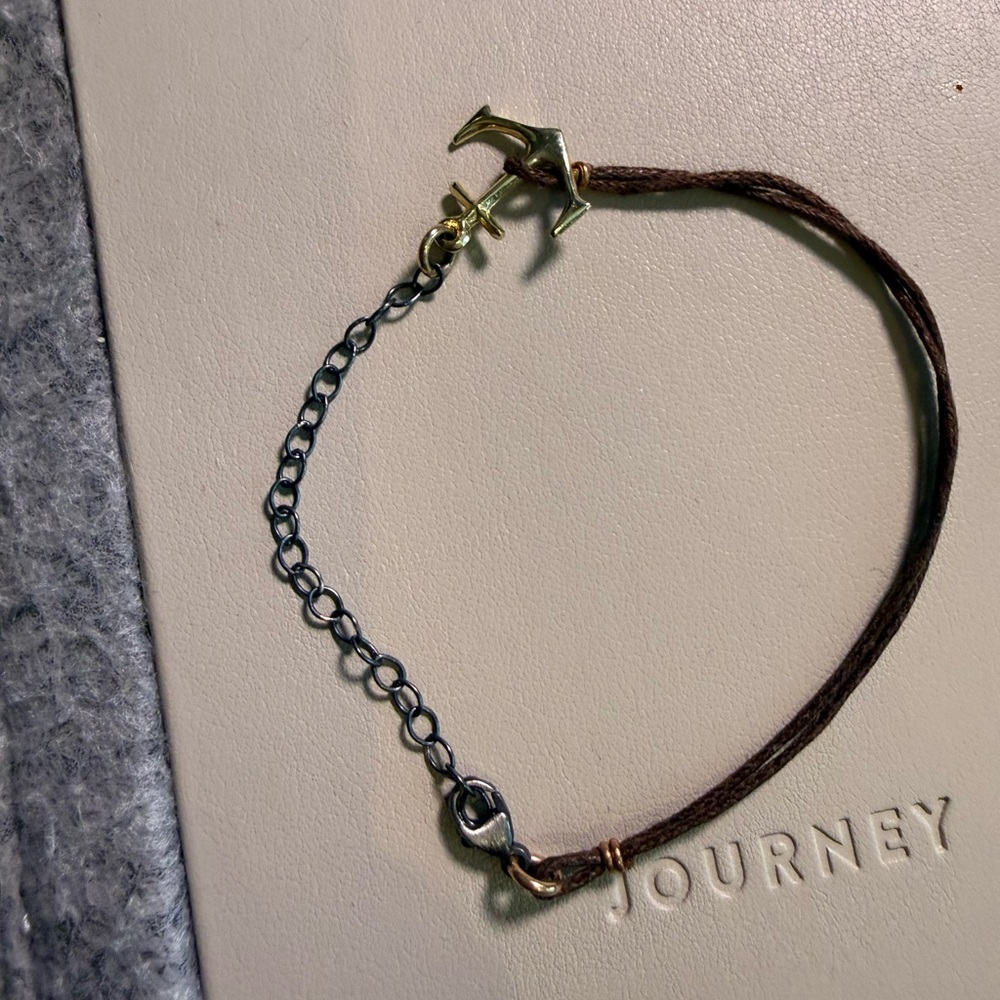 EUC Icelandic 14k Gold Anchor Bracelet - Picture 3 of 6